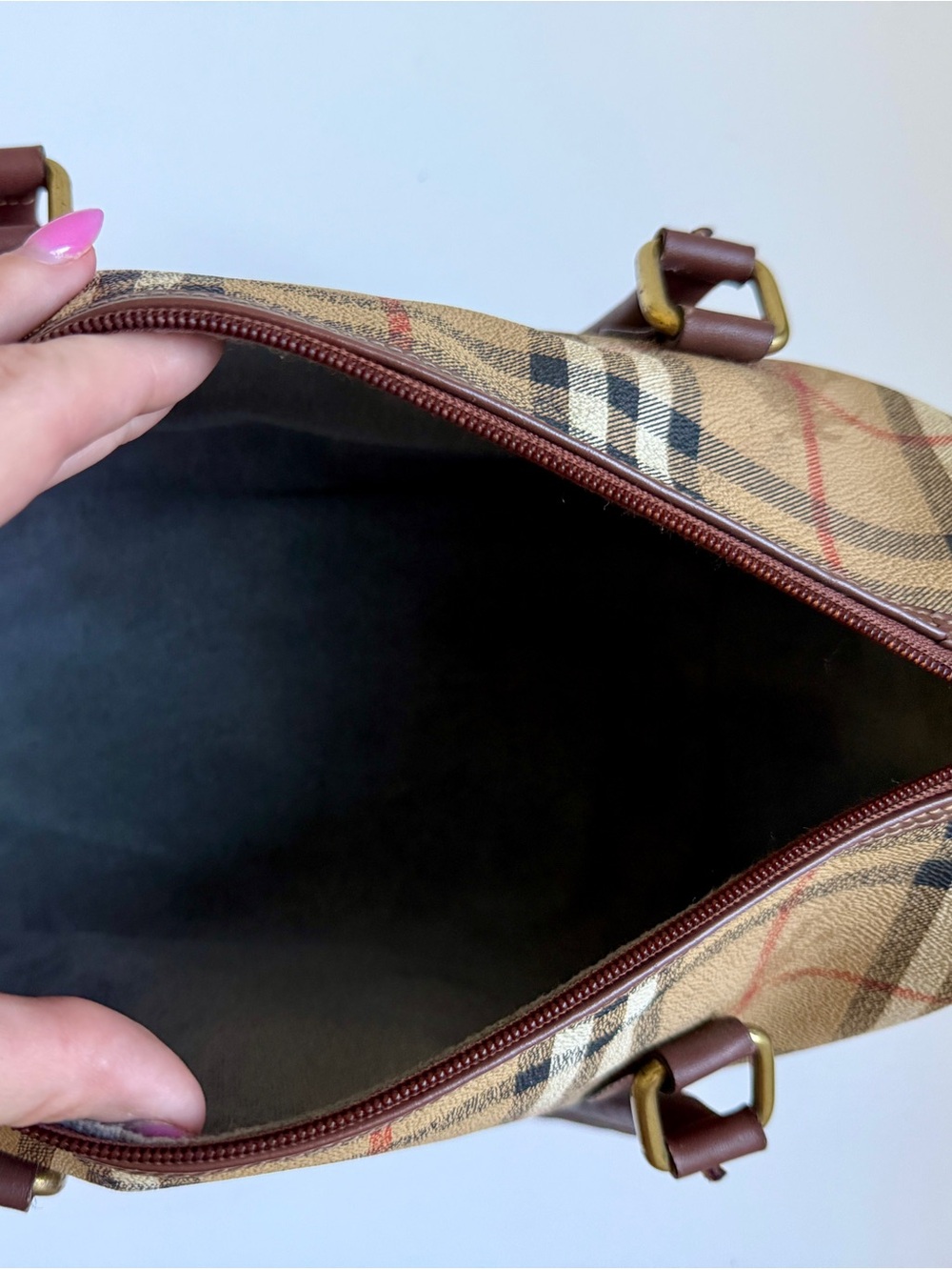 Authentic Vintage 80s / 90s Burberrys London Nova Check Boston Satchel Bag - Picture 13 of 14